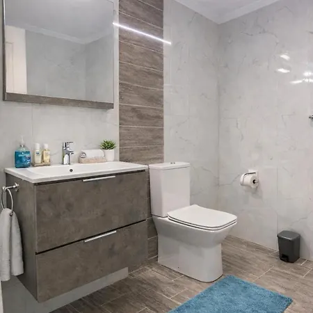 Two Floors 2-3 People Appartement *